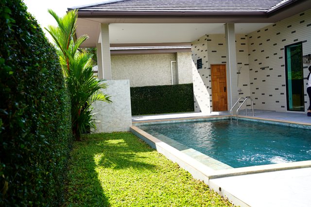 Type B Signature Villa with Spacious Private Front Garden Lawn